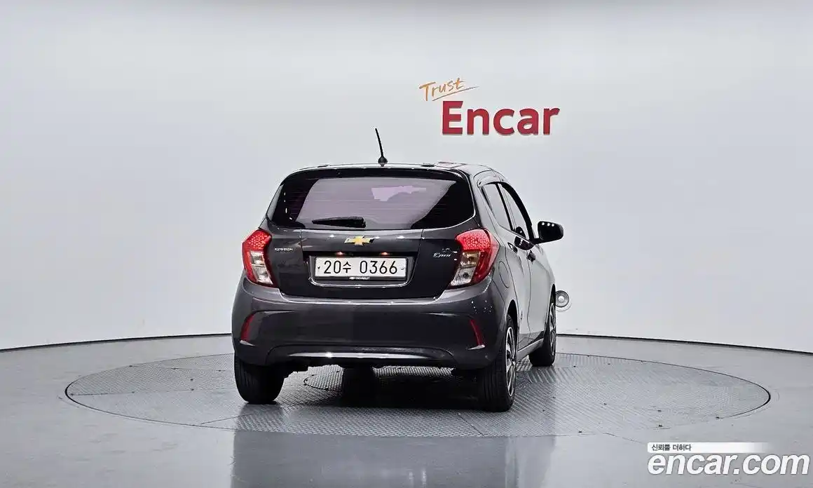 Chevrolet Spark 2015 1.0 гидро в Москве № 935927, фото 4