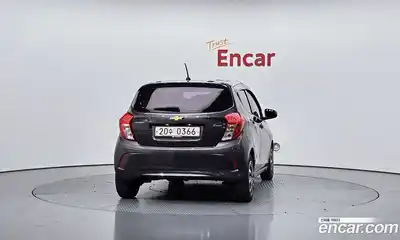 Chevrolet Spark 2015 1.0 гидро в Москве № 935927, миниатюра 4