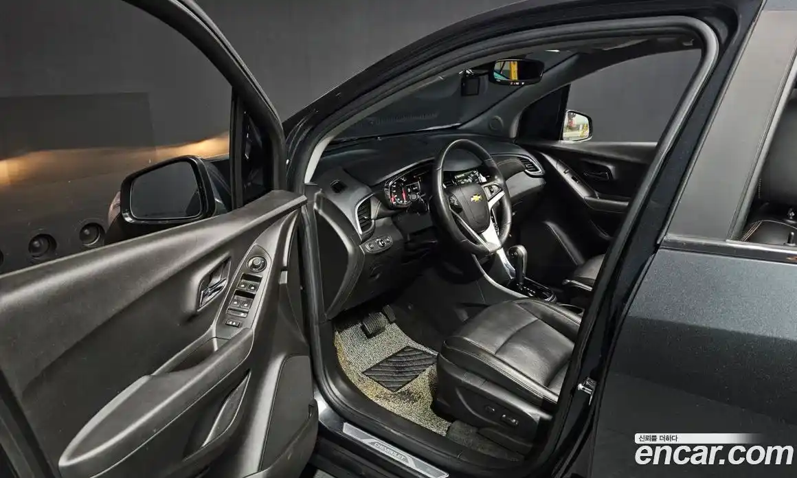 Chevrolet Trax 2018 1.4 Автомат в Москве № 935948, фото 10