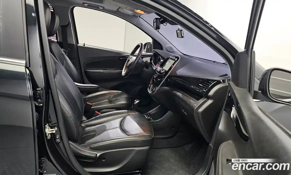 Chevrolet Spark 2015 1.0 Автомат в Москве № 936262, фото 12