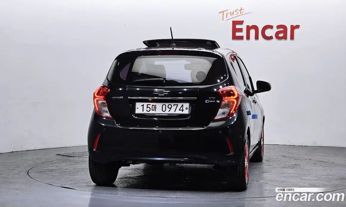 Chevrolet Spark 2015 1.0 Автомат в Москве № 936262, фото 4