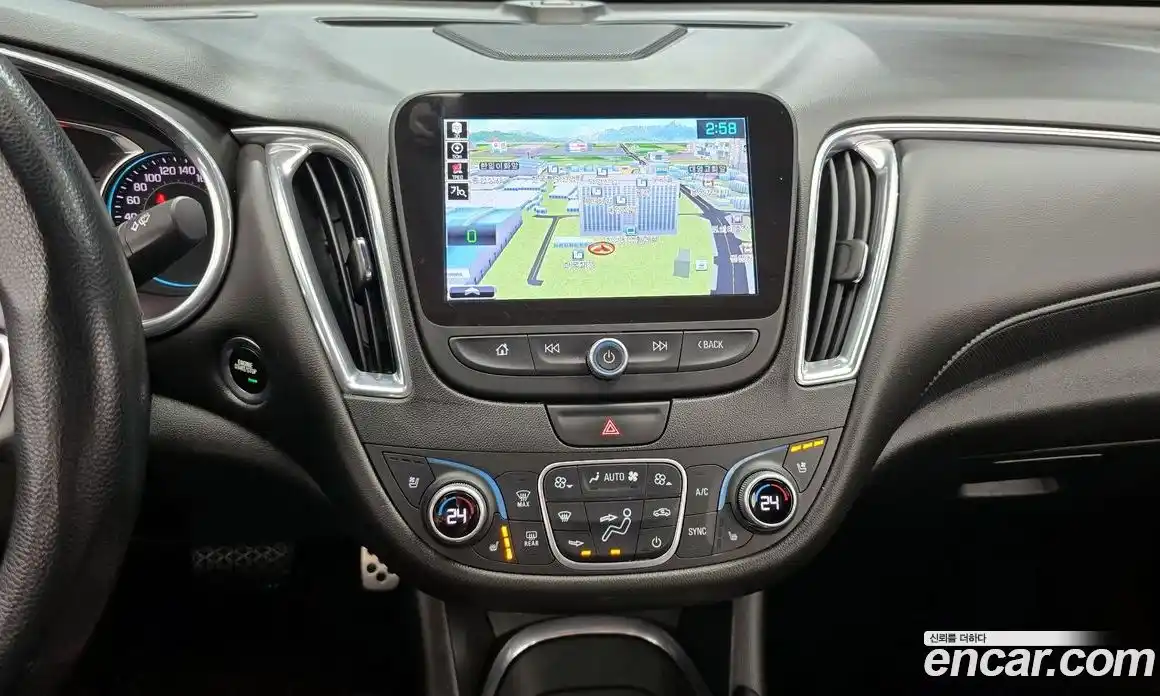 Chevrolet Malibu 2016 2.0 Автомат в Москве № 936266, фото 15