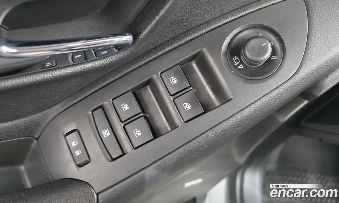 Chevrolet Trax 2015 1.6 гидро в Москве № 936298, фото 13