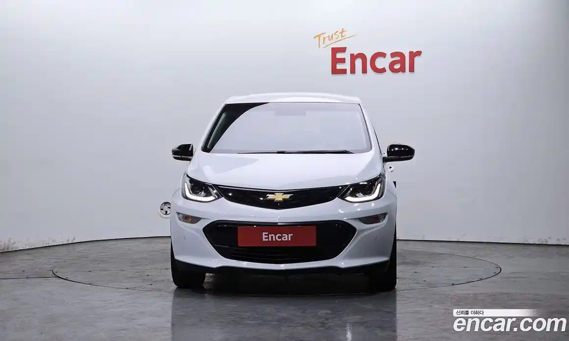 Chevrolet Bolt EV 2018 0.2 Автомат в Москве № 936342, фото 3