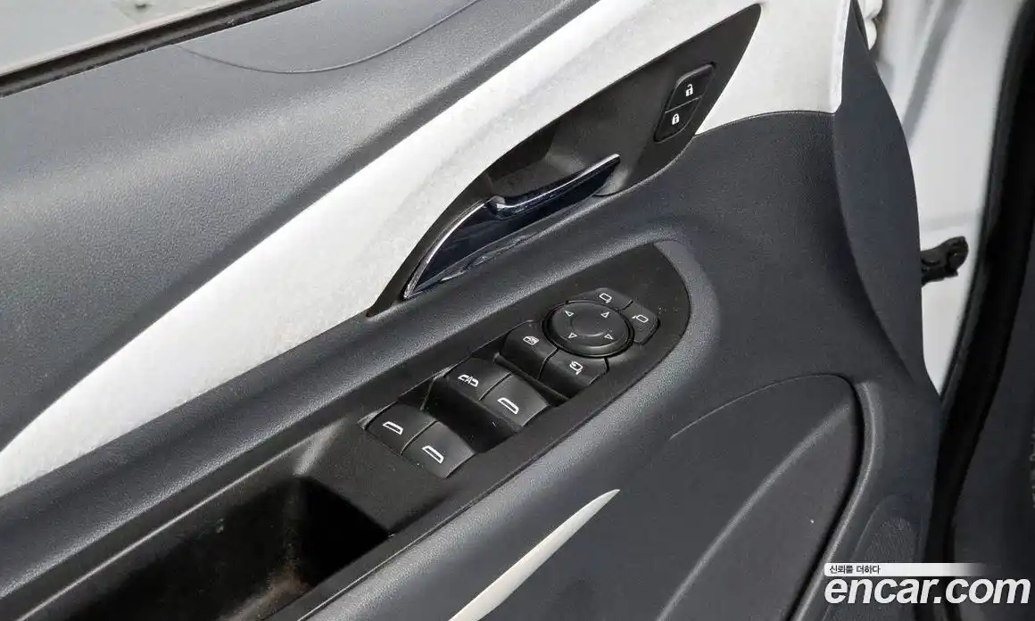 Chevrolet Bolt EV 2019 0.2 Автомат в Москве № 936542, фото 18