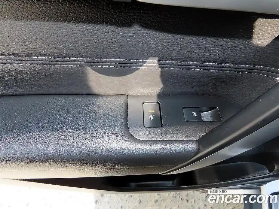 Chevrolet Captiva 2017 2.0 Автомат в Москве № 936695, фото 17