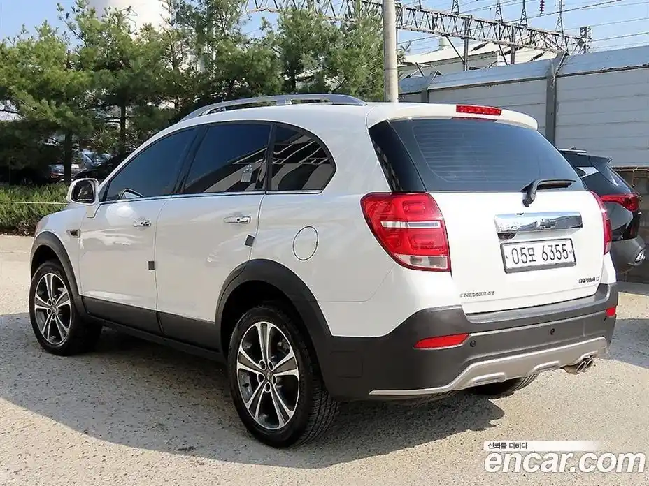 Chevrolet Captiva 2017 2.0 Автомат в Москве № 936695, фото 3