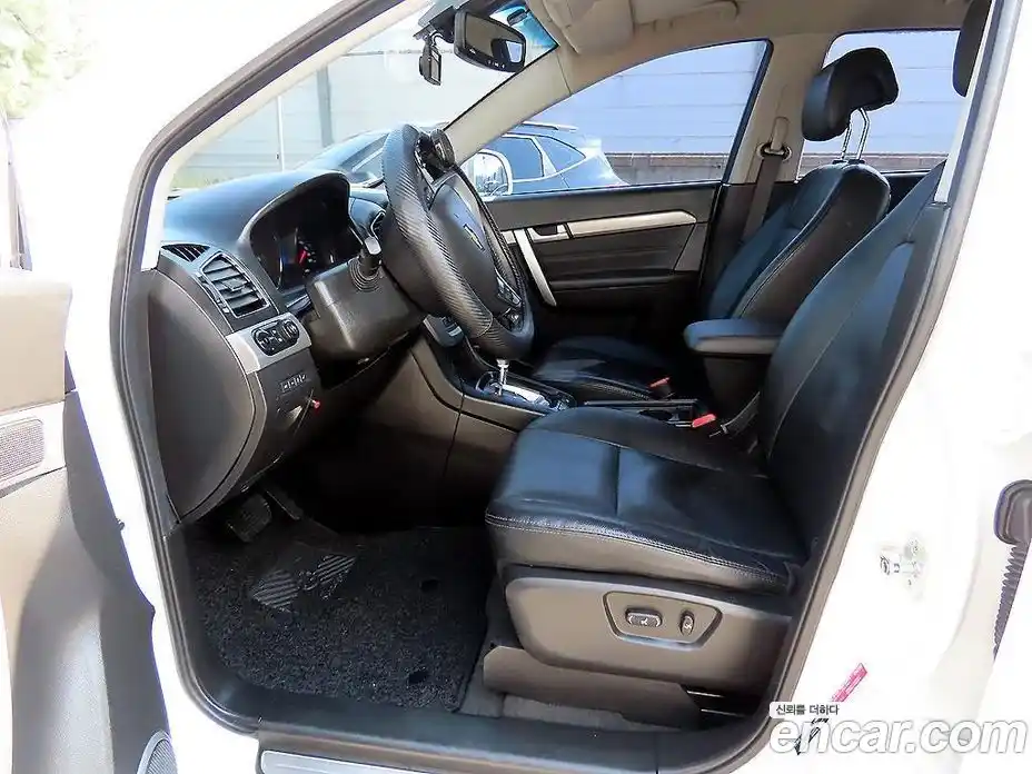 Chevrolet Captiva 2017 2.0 Автомат в Москве № 936695, фото 5