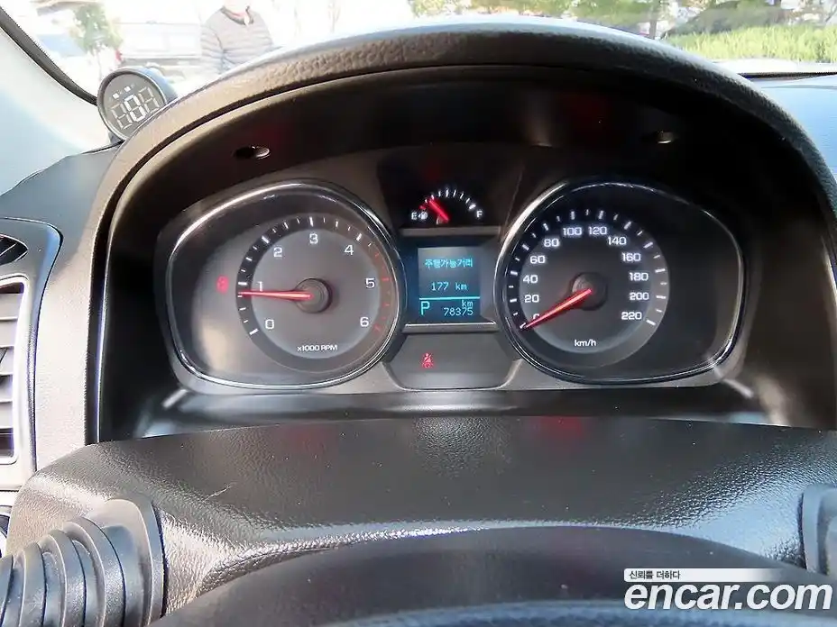 Chevrolet Captiva 2017 2.0 Автомат в Москве № 936695, фото 9