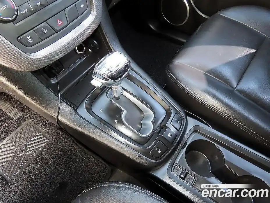 Chevrolet Captiva 2017 2.0 Автомат в Москве № 936695, фото 10