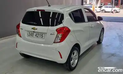 Chevrolet Spark 2016 1.0 Автомат в Москве № 936727, миниатюра 2