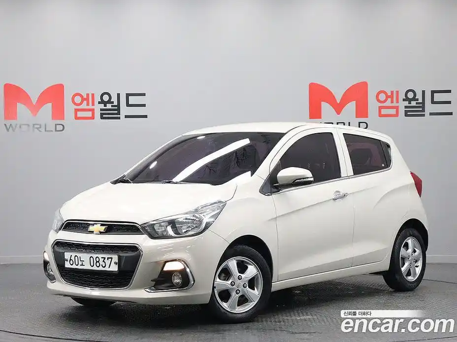 Chevrolet Spark 2016 1.0 Автомат в Москве № 936781, фото 1