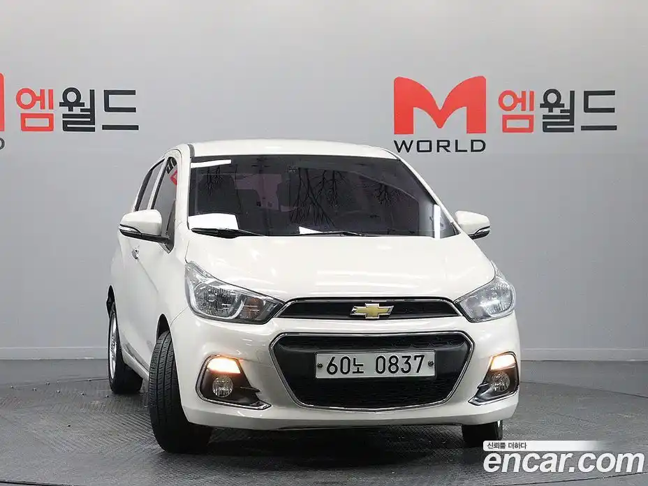 Chevrolet Spark 2016 1.0 Автомат в Москве № 936781, фото 2