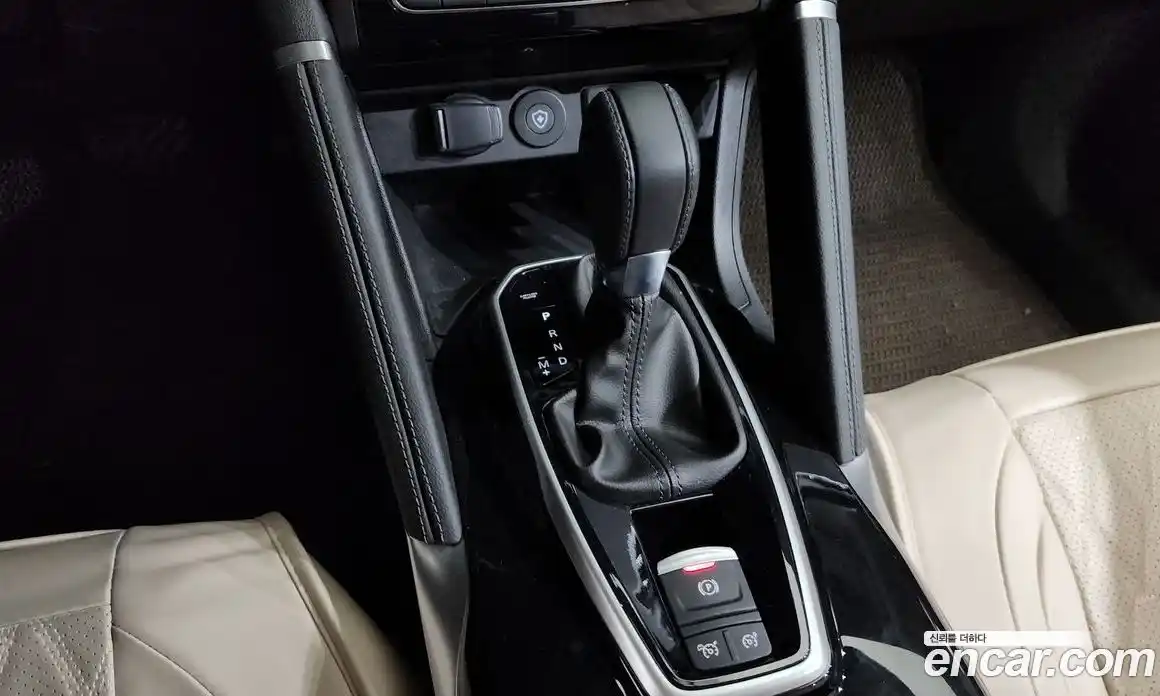 Renault QM6 2024 2.0 гидро в Москве № 937087, фото 9