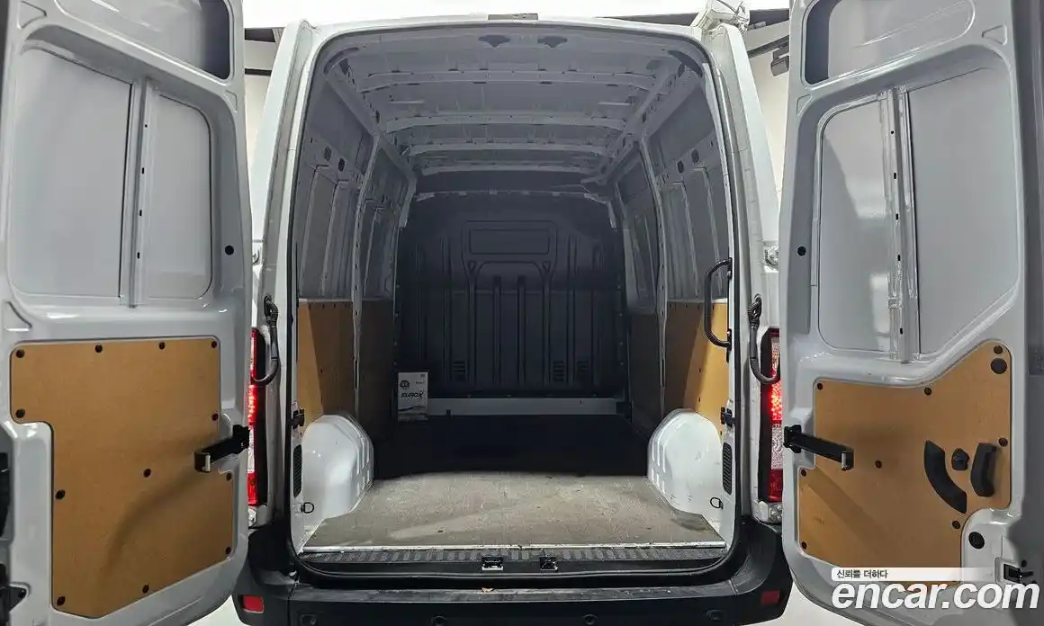 Renault Master 2020 2.3 Механическая в Москве № 937135, фото 20