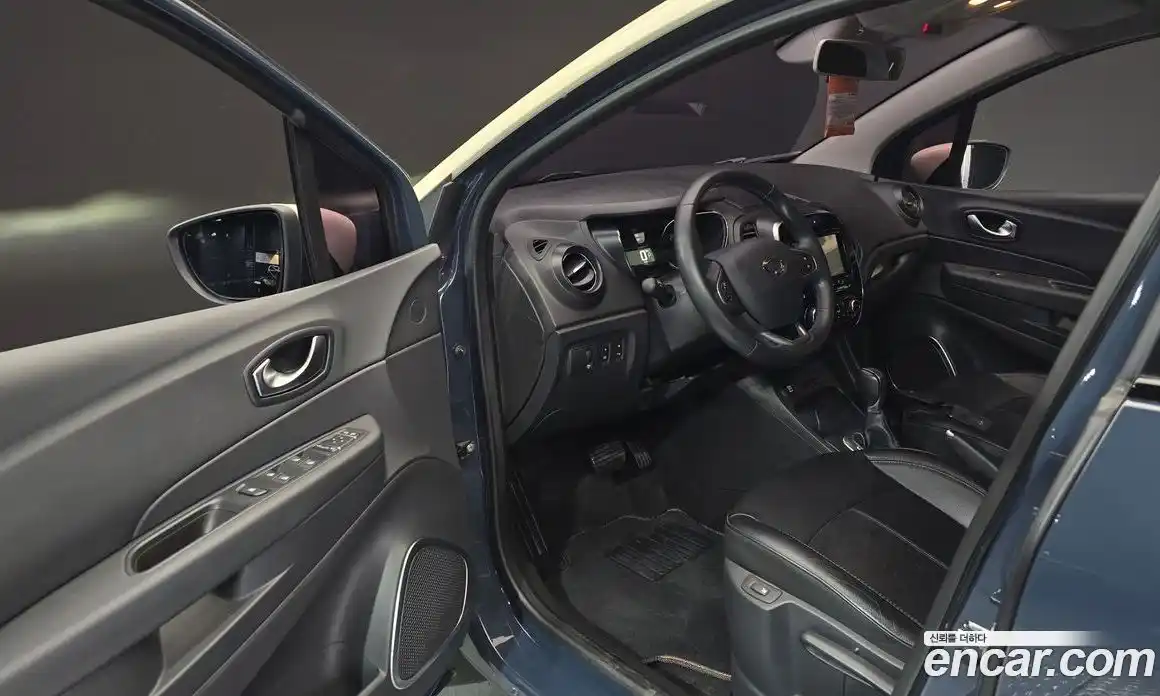 Renault QM3 2019 1.5 гидро в Москве № 937244, фото 10