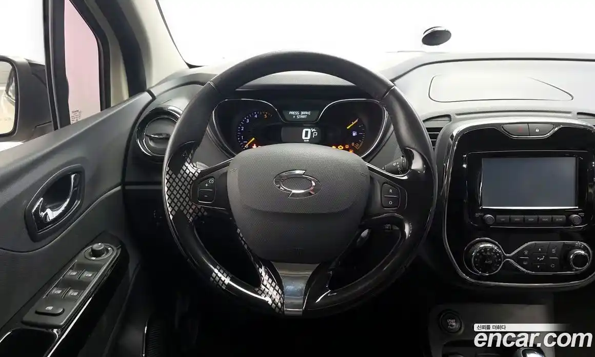 Renault QM3 2015 1.5 гидро в Москве № 937348, фото 13