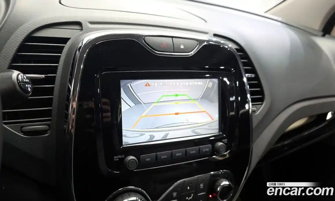 Renault QM3 2015 1.5 гидро в Москве № 937348, фото 16