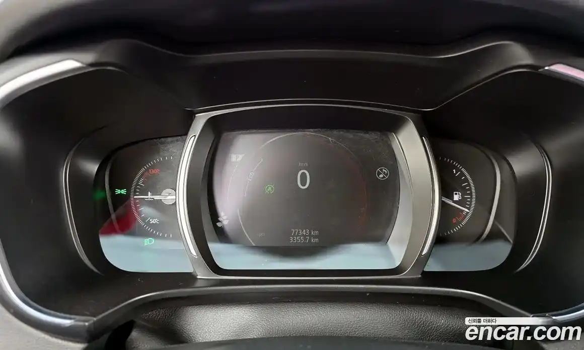 Renault QM6 2017 2.0 гидро в Москве № 937570, фото 8