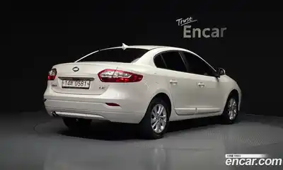 Renault SM3 2015 1.6 гидро в Москве № 937733, миниатюра 2