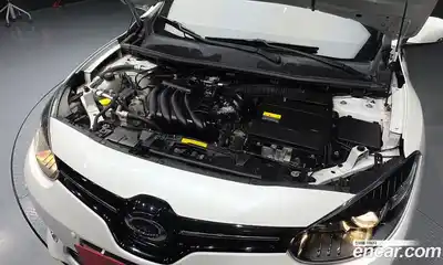 Renault SM3 2015 1.6 гидро в Москве № 937733, миниатюра 6
