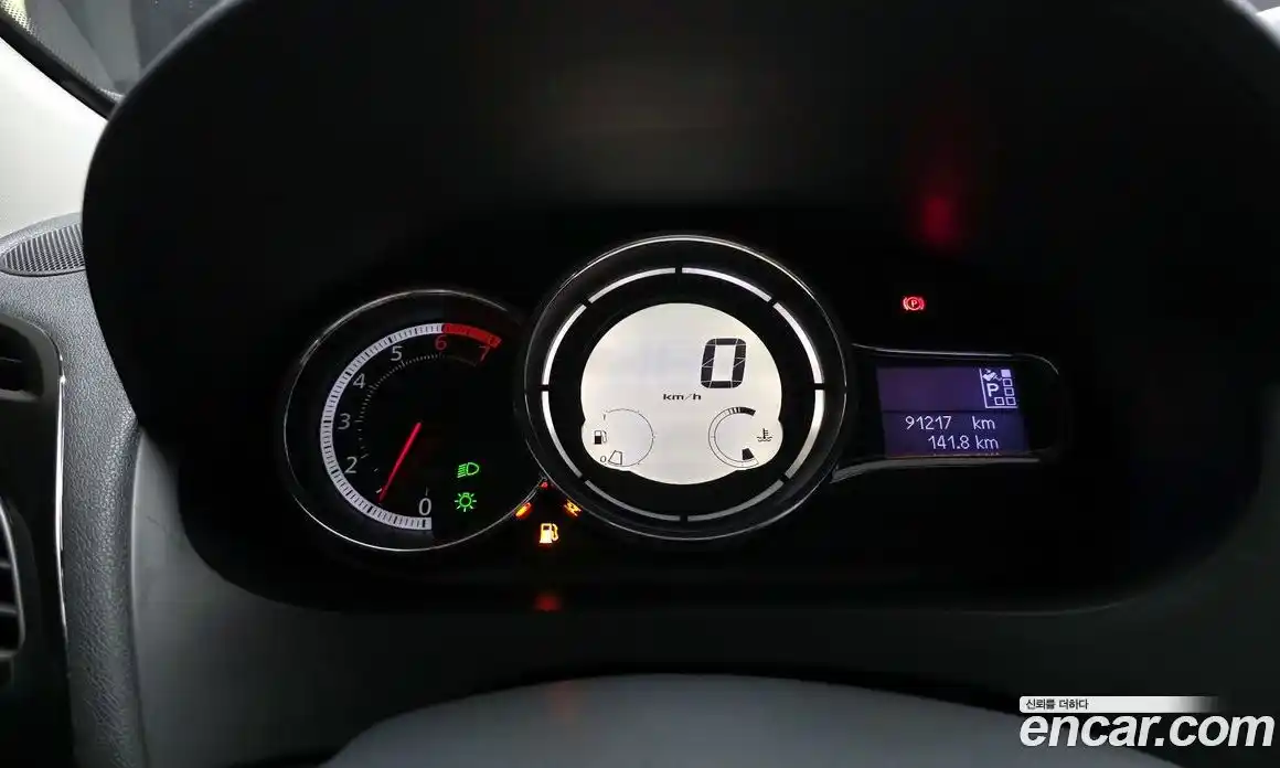Renault SM3 2015 1.6 гидро в Москве № 937733, фото 8
