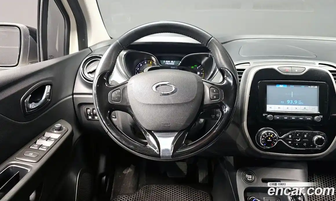 Renault QM3 2014 1.5 Автомат в Москве № 937786, фото 13