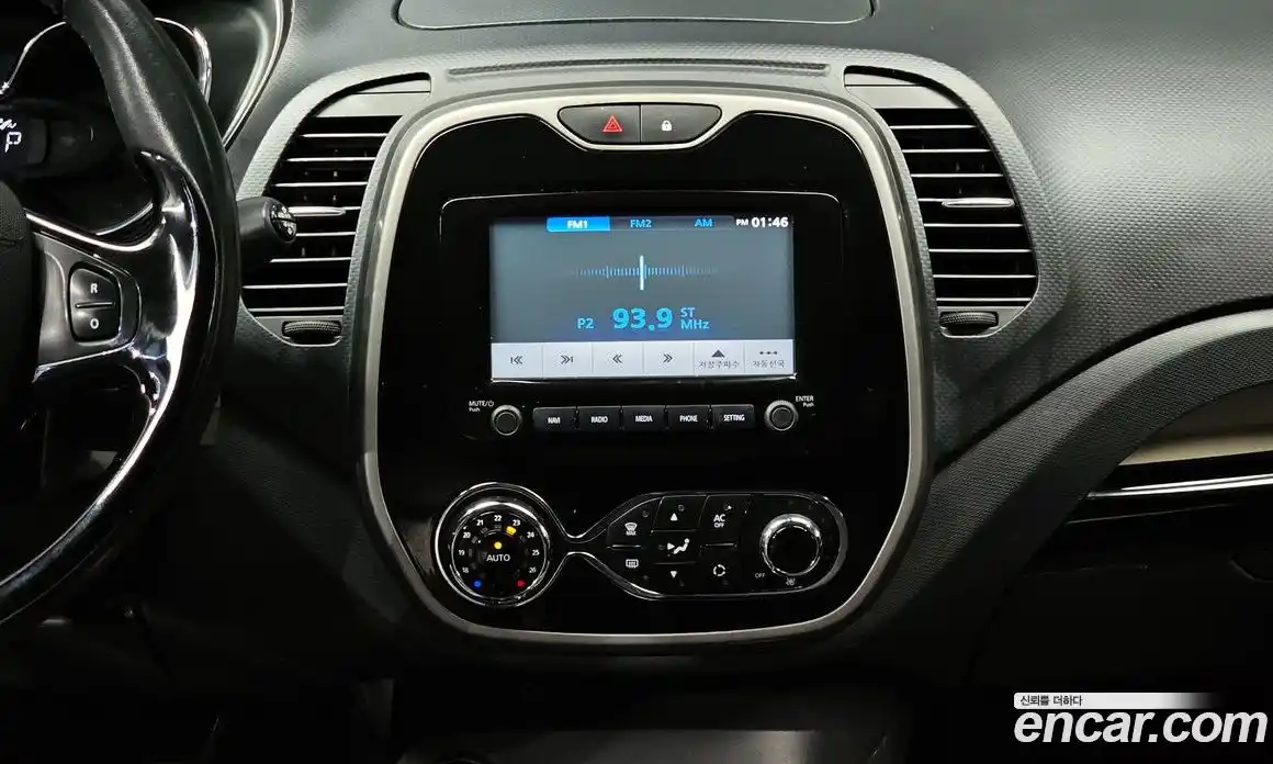 Renault QM3 2014 1.5 Автомат в Москве № 937786, фото 14