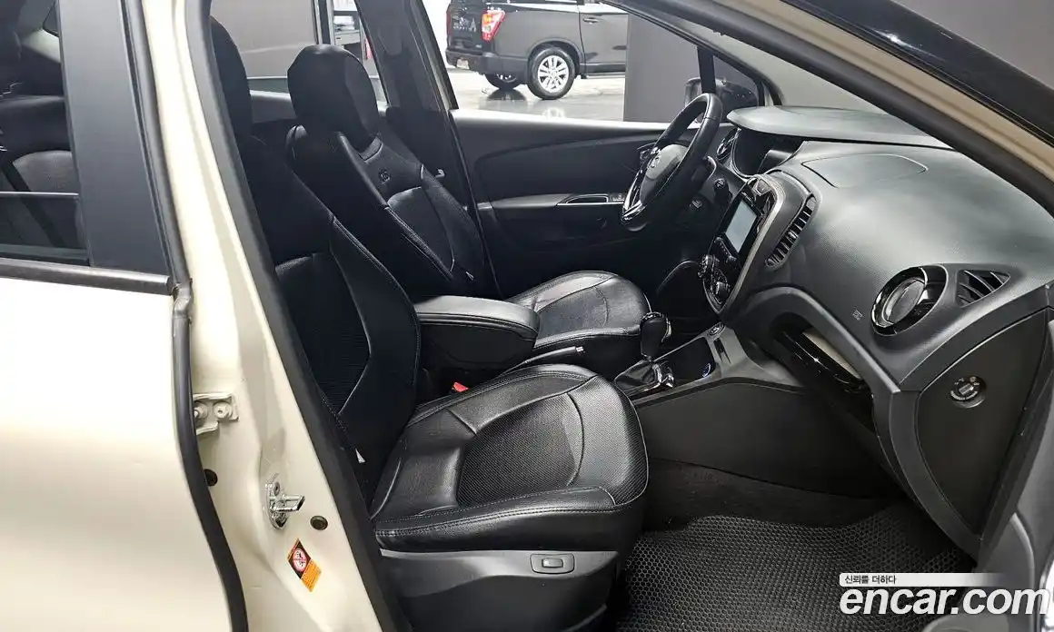 Renault QM3 2014 1.5 Автомат в Москве № 937786, фото 10