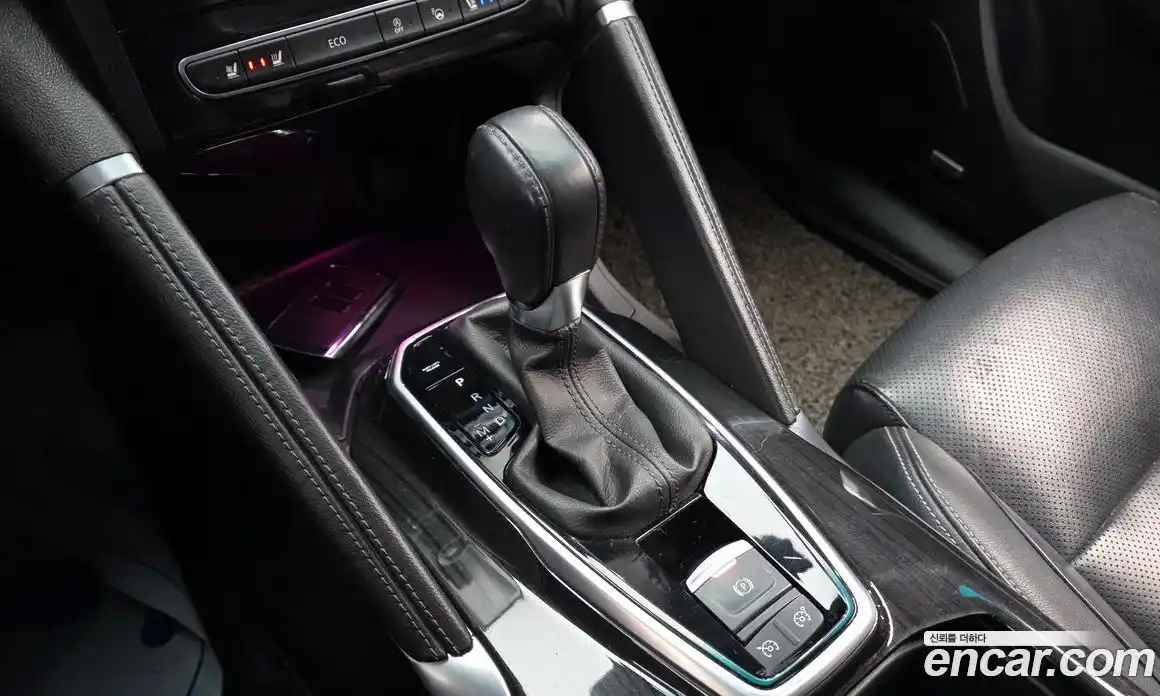 Renault QM6 2016 2.0 гидро в Москве № 938037, фото 9