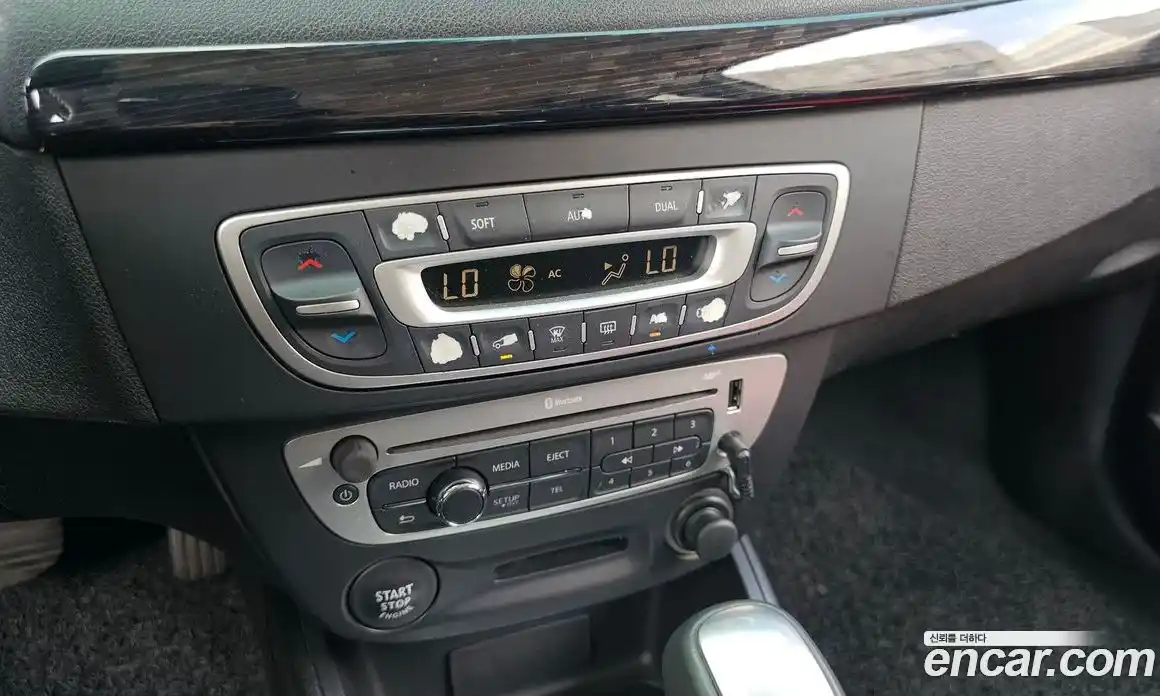 Renault SM3 2014 1.6 гидро в Москве № 106932, фото 19