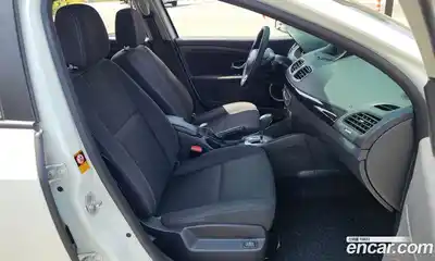 Renault SM3 2014 1.6 гидро в Москве № 106932, миниатюра 10