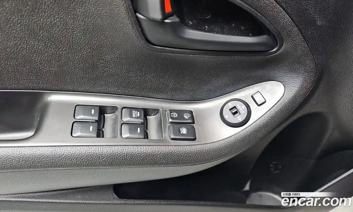 Kia Morning 2012 1.0 Автомат в Москве № 120830, фото 16