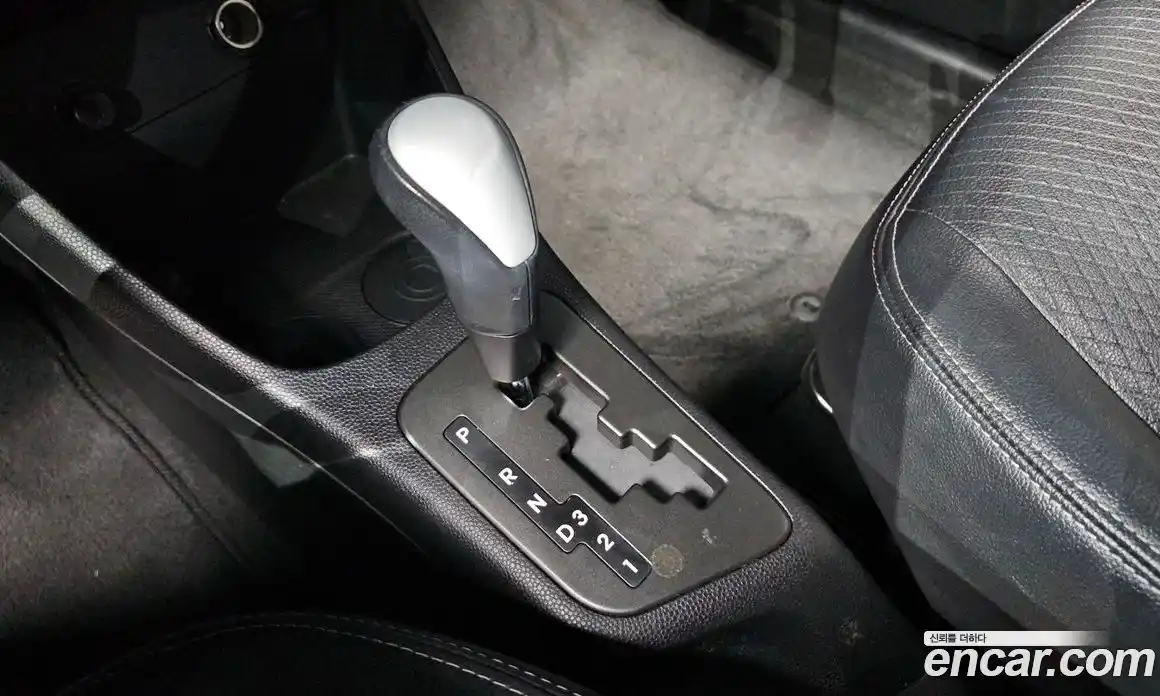 Kia Morning 2012 1.0 Автомат в Москве № 120830, фото 9