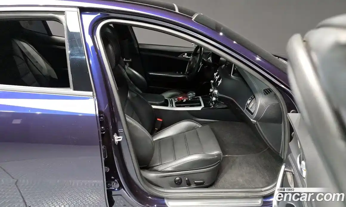 Kia Stinger 2019 3.3 гидро в Москве № 121567, фото 11