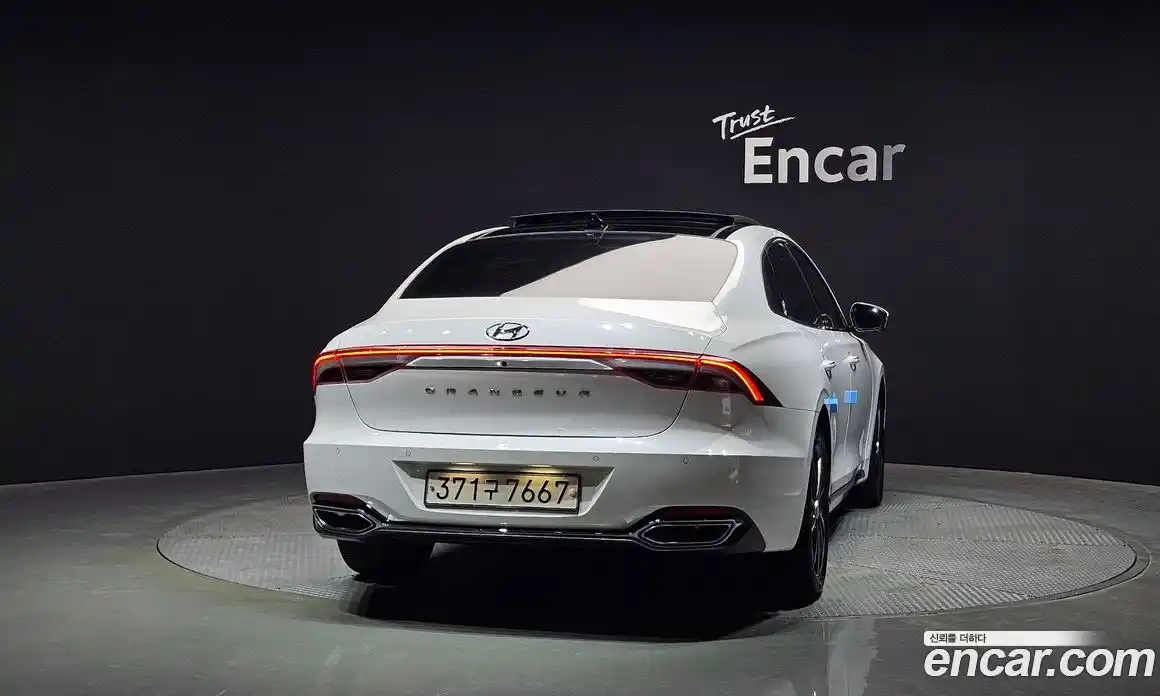 Hyundai Grandeur 2022 2.5 Автомат в Москве № 926157, фото 4