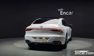 Hyundai Grandeur 2022 2.5 Автомат в Москве № 926157, миниатюра 4