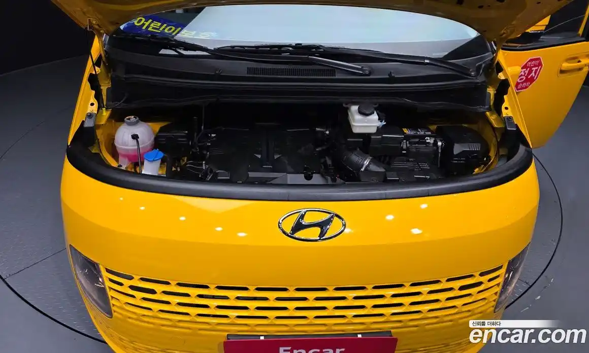 Hyundai Staria 2022 3.5 Автомат в Москве № 926306, фото 6