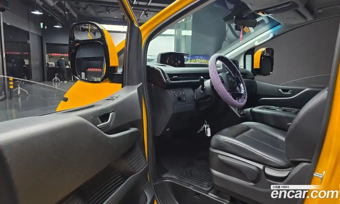 Hyundai Staria 2022 3.5 Автомат в Москве № 926306, фото 10