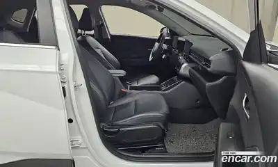 Hyundai Kona 2023 1.6 Автомат в Москве № 926591, миниатюра 11