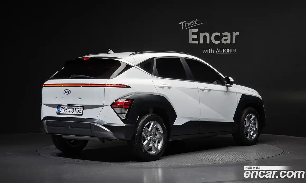 Hyundai Kona 2023 1.6 Автомат в Москве № 926591, фото 2