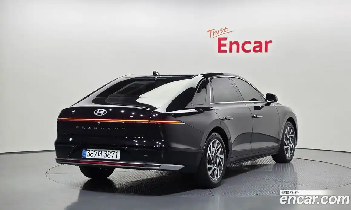 Hyundai Grandeur 2023 2.5 Автомат в Москве № 927052, фото 2