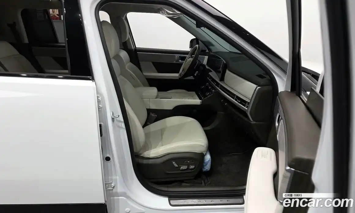 Hyundai Santa Fe 2024 2.5 Автомат в Москве № 927244, фото 11