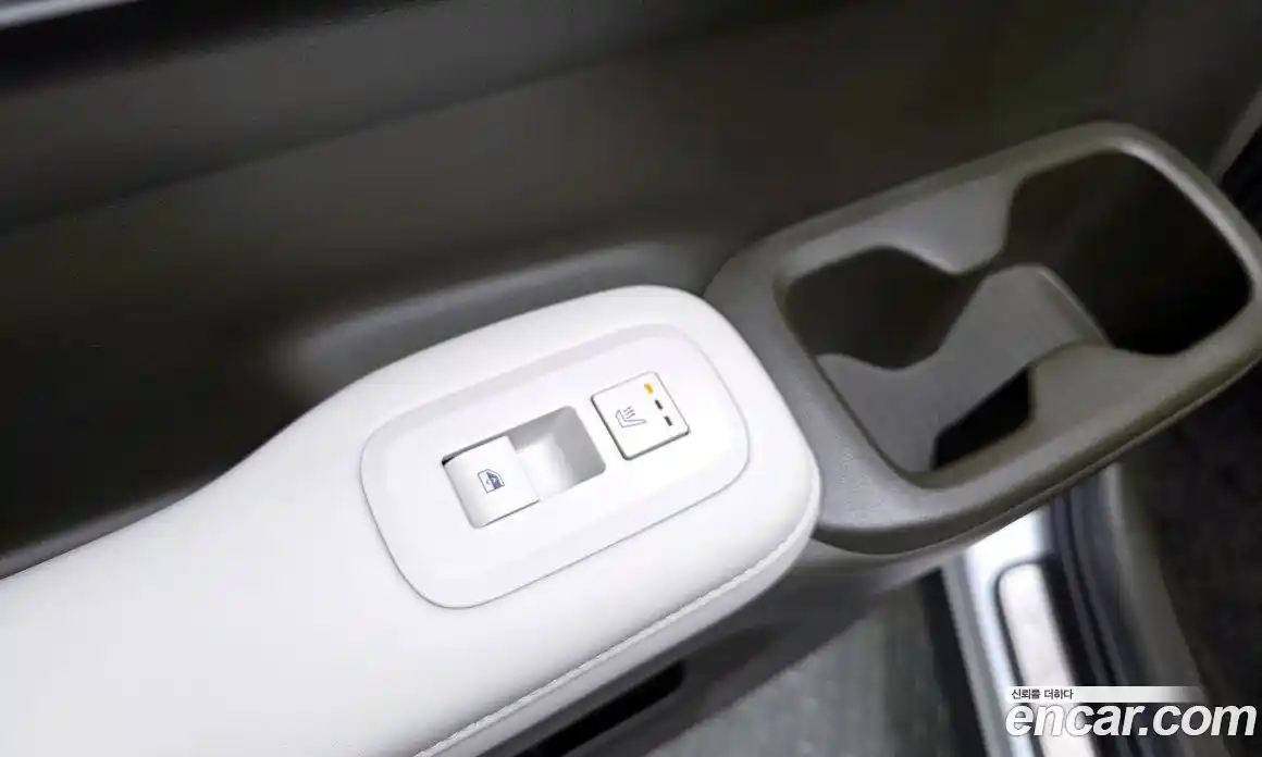 Hyundai Santa Fe 2024 2.5 Автомат в Москве № 927244, фото 18