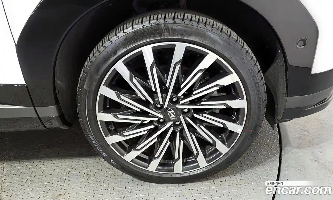 Hyundai Santa Fe 2024 2.5 Автомат в Москве № 927244, фото 5