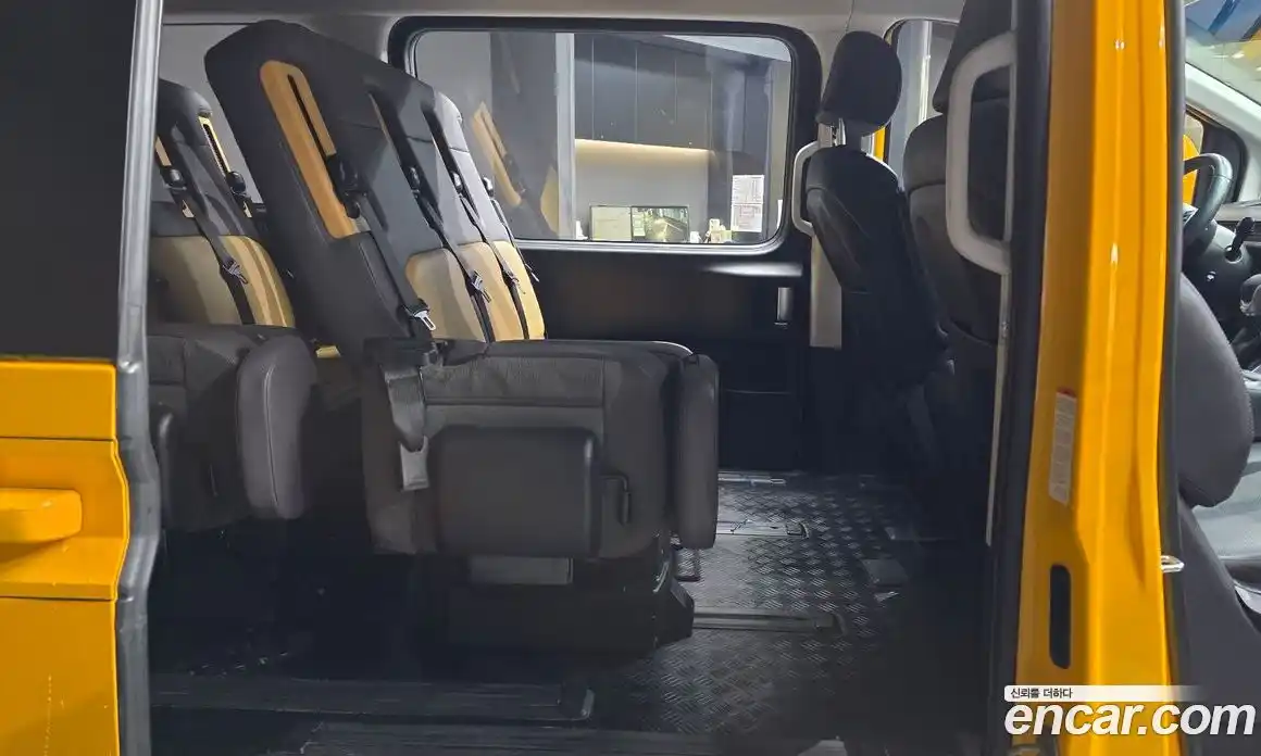 Hyundai Staria 2023 3.5 Автомат в Москве № 927523, фото 12