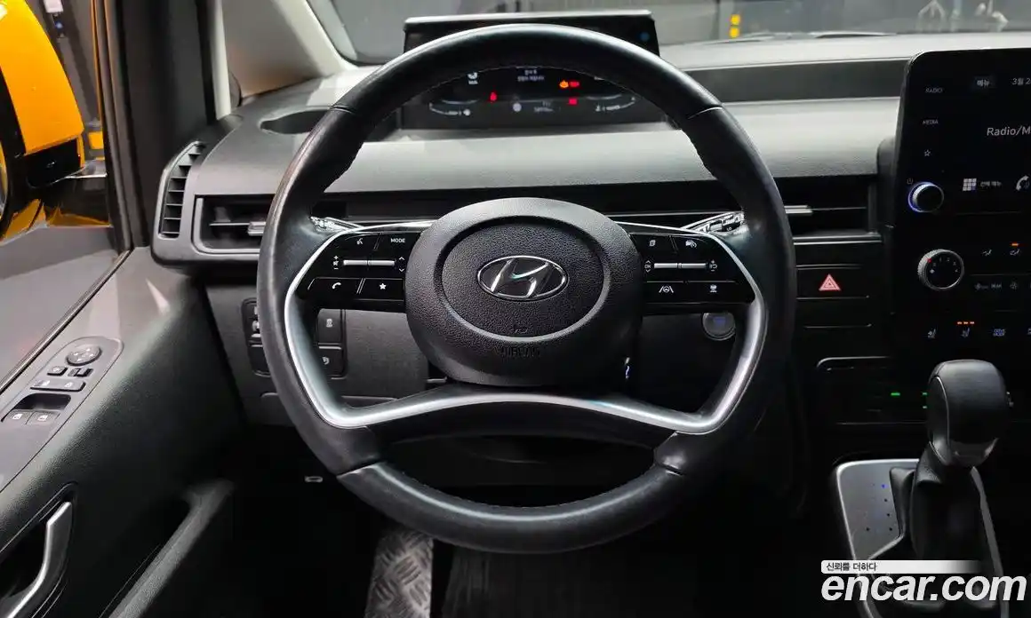 Hyundai Staria 2023 3.5 Автомат в Москве № 927523, фото 13