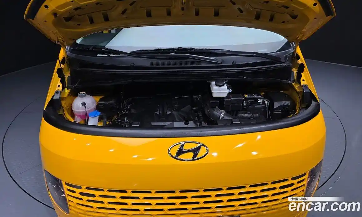 Hyundai Staria 2023 3.5 Автомат в Москве № 927523, фото 6