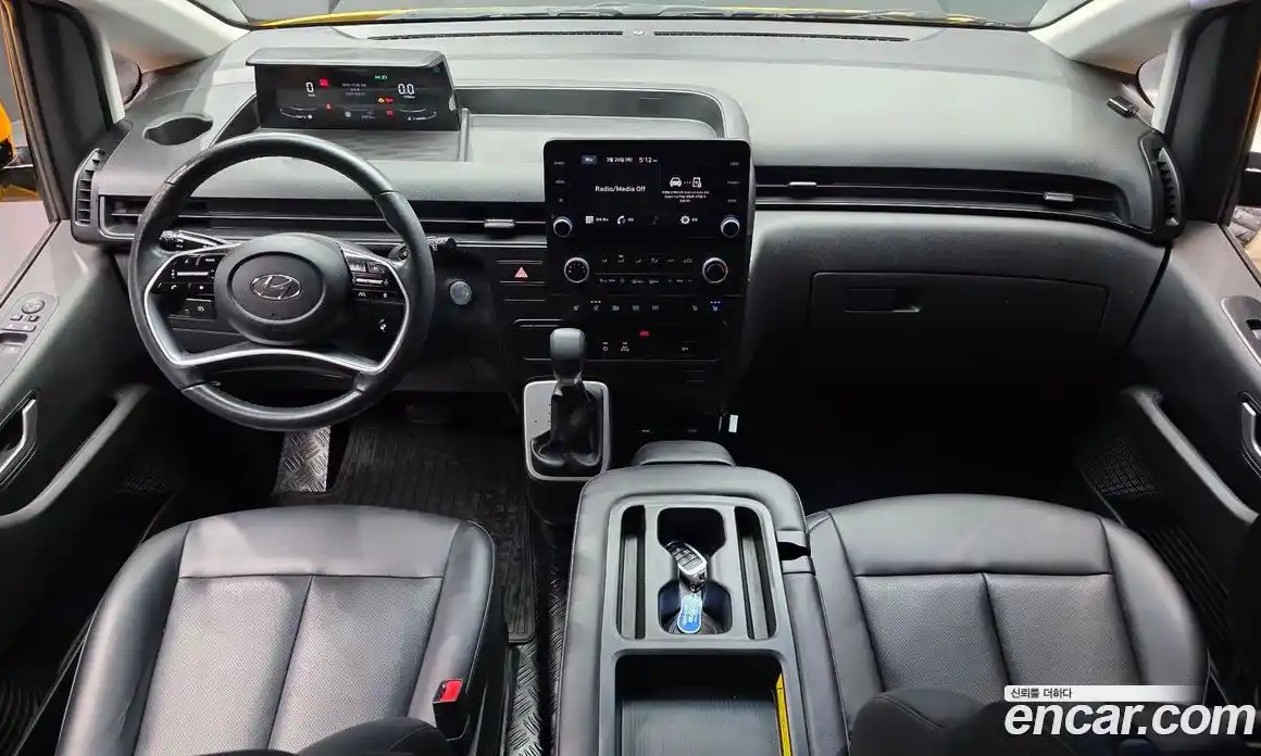 Hyundai Staria 2023 3.5 Автомат в Москве № 927523, фото 7