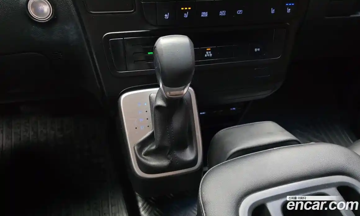 Hyundai Staria 2023 3.5 Автомат в Москве № 927523, фото 9